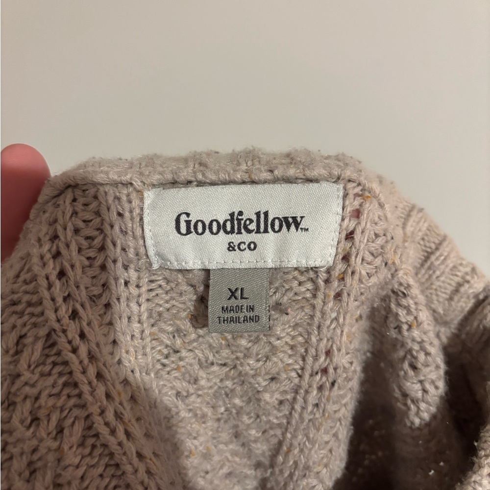 Goodfellow & Co Men’s Beige Cable Knit Sweater - Picture 3 of 4